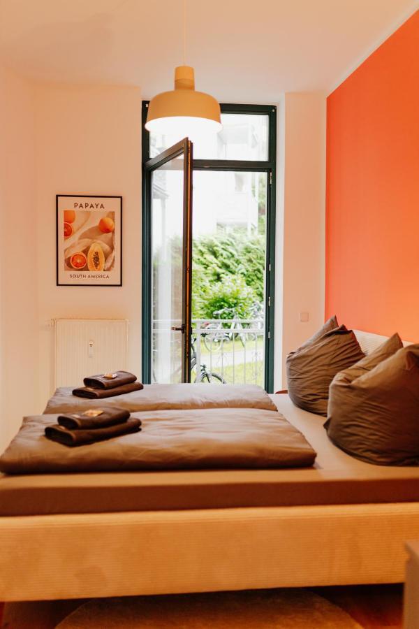Design Apartment Stadtfeld-Ost Mit Netflix & 2 Schlafzimmern Magdeburg Dış mekan fotoğraf