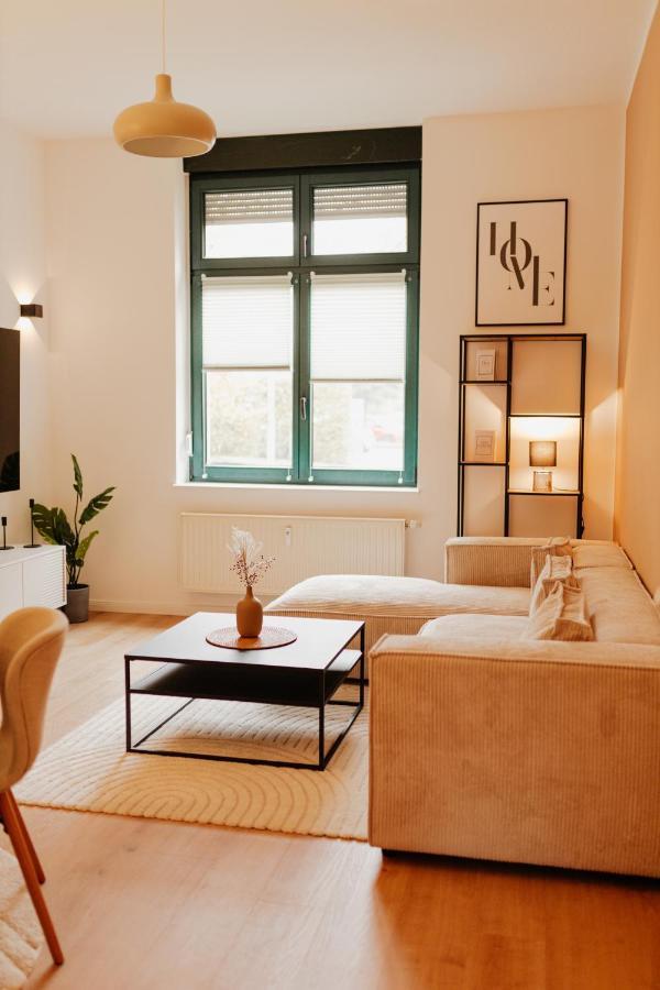 Design Apartment Stadtfeld-Ost Mit Netflix & 2 Schlafzimmern Magdeburg Dış mekan fotoğraf