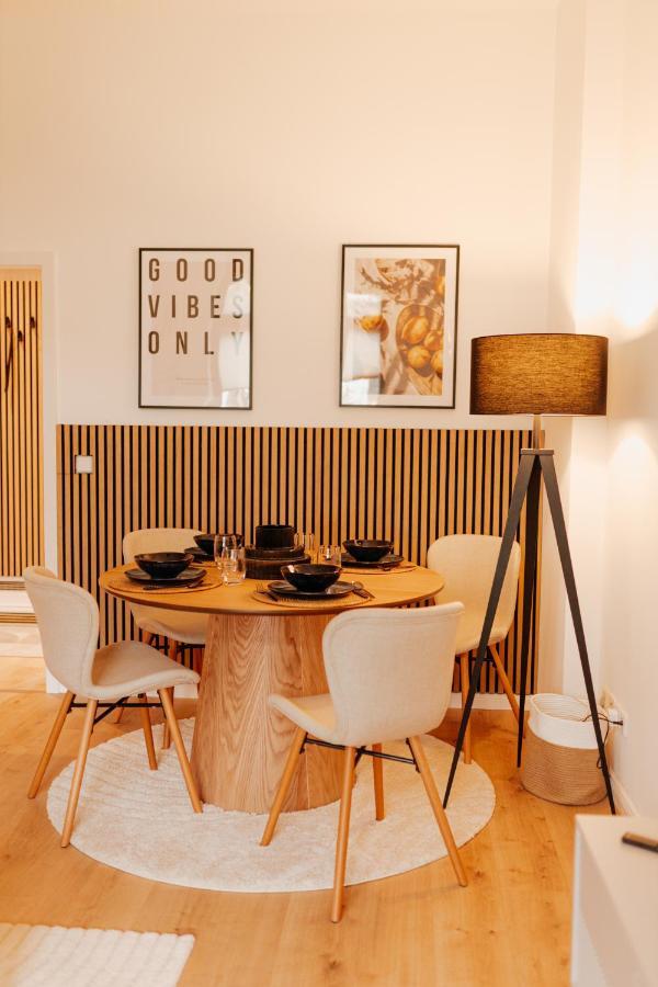 Design Apartment Stadtfeld-Ost Mit Netflix & 2 Schlafzimmern Magdeburg Dış mekan fotoğraf