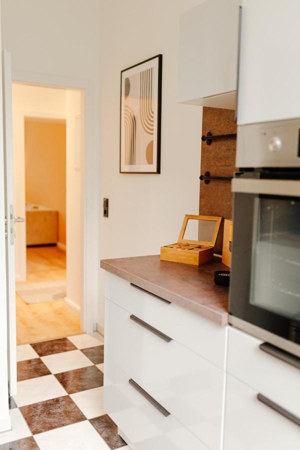 Design Apartment Stadtfeld-Ost Mit Netflix & 2 Schlafzimmern Magdeburg Dış mekan fotoğraf